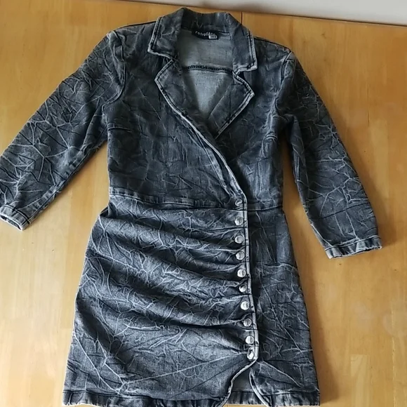 Retrofête Willa Dress - Picture 3 of 14